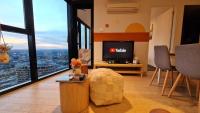 1BR Sunset Glow Central Retreat! Free Tram Zone - B&B Melbourne