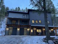 Chug A Lug Springs Apt Near Glacier National Park - B&B Columbia Falls