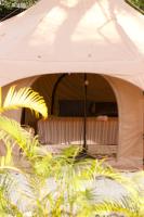 SurFreak Backyard Glamping Experience - B&B