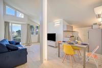 One Bedroom Apartment with Balcony 2