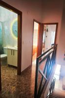 4-Bed Villa Sleeps 8 Pets Ok & 10 min to Beach - B&B Los Alcázares