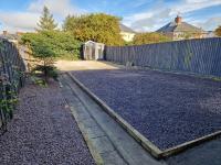 Roomy home with big garden near Designer Outlet - B&B Swindon