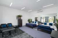 Villa mit 5 Schlafzimmern, eigenem Pool und Whirlpool