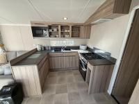 Starling Lodge with Hot tub at Brickyard Lakes - B&B Amotherby