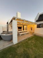 Shoreline Cottage - Ferienwohnung Struisbaai