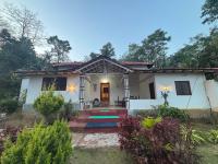 Kings villa homestay - B&B Suntikoppa