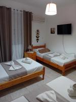 Basic Triple Room
