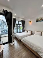 Quadruple Room with Balcony