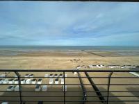 Large studio with direct sea view T88 - B&B