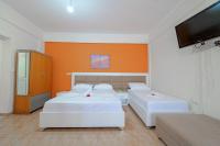 Estudio con balcón