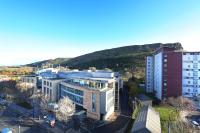 Edinburgh Central 2-bedroom Apartment with Free Parking and Stunning Views - Chambres d’hôtes Édimbourg