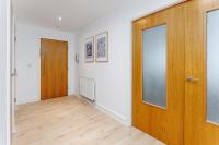 Flatzy - Prime City Apartment with Free Parking & Ping Pong Table - B&B Liverpool