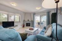 089 Traditional Andalusian 3 Bed Villa with Private Pool - B&B Fuengirola