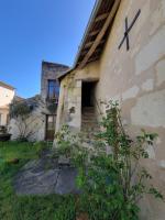 Yourte d'intérieur d'une demeure du 18e siècle en Anjou entre vignes et châteaux - B&B
