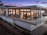 Cove Landing Ocean View Apt-02 James Comrie Sleeps 4 - B&B Penneshaw