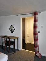 Familienzimmer mit Dusche