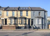 Luxury Urban Oasis with Garden and Private Studio - B&B Londra