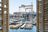 Captain Watch - vue sur le port & les bateaux - Parking souterrain offert - B&B