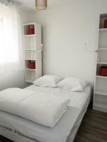 Apartment mit 1 Schlafzimmer und Poolblick