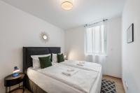 One-Bedroom Apartment with Terrace