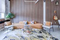 The Stallion #107 - Modern Spacious Loft in Downtown with free parking - B&B Memphis