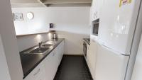 Studio Loft (Sleeps 4)