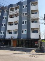 Irich Bang Hua Suae 6kms from BTS Pu-Chao - B&B Ban Bang Chak