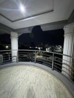 Five Palms One Bedroom Pent House Apartment - Bed and Breakfast