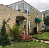 1BR Coastal Escape: Steps from Pleasure Pier - B&B Galveston