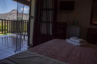 Twin Room with Meteora View