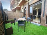 Flower Deluxe Alojamiento Completo con Jardin 6082 - B&B