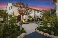 Coastal Living and Family Friendly - B&B Summerland