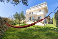 Luxury Seafront Villa with Rooftop Pool & Stunning Sea Views - B&B Fertilia