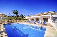 La Gavina - Spacious 5-Bedroom Villa with Private Pool in Javea - B&B Las Ventas