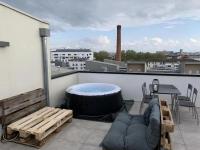 Rooftop avec vue sur les Pyrénées et jacuzzi, au pied du zenith - Ferienwohnung