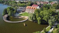 Loft Gryfita - butikowy blisko plaży, 2-poziomowy - Chambres d'hôtes Szczecinek