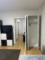 Lana Apartman - B&B Niš
