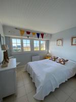 Maison "Ker Galinette " , Belle-Ile-En-Mer, Piscine chauffée et Jacuzzi - Chambres d'hôtes Bangor