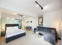 A L' AISE STUDIOS - B&B
