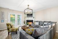 Cozy 2BR Retreat with BBQ, WIFI & Parking - Ferienwohnung Raleigh