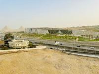 Plaza Pyramids & Museum View - B&B