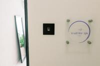 2BR Amalfi Blue Apt in Larnaca - Pool & 10Min Walk to Mackenzie Beach! - B&B Larnaka