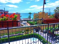 La casa di Giuly, vista mare, parcheggio privato - B&B