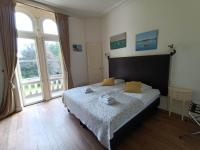 King Room with Garden View