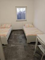 Zweibettzimmer mit Gemeinschaftsbad