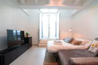 Edomus Puerta de la Barqueta - B&B Seville