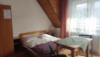 Dreibettzimmer mit Bergblick