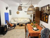 Casa Meraki - Entire Private Suite , 1 bed , Lounge Kitchen , Shower Room & More - Chambres d’hôtes Bédar
