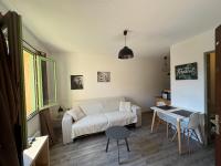 charmand studio en résidence avec piscine - B&B Bandol