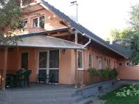 Apollo Vendégház - B&B
